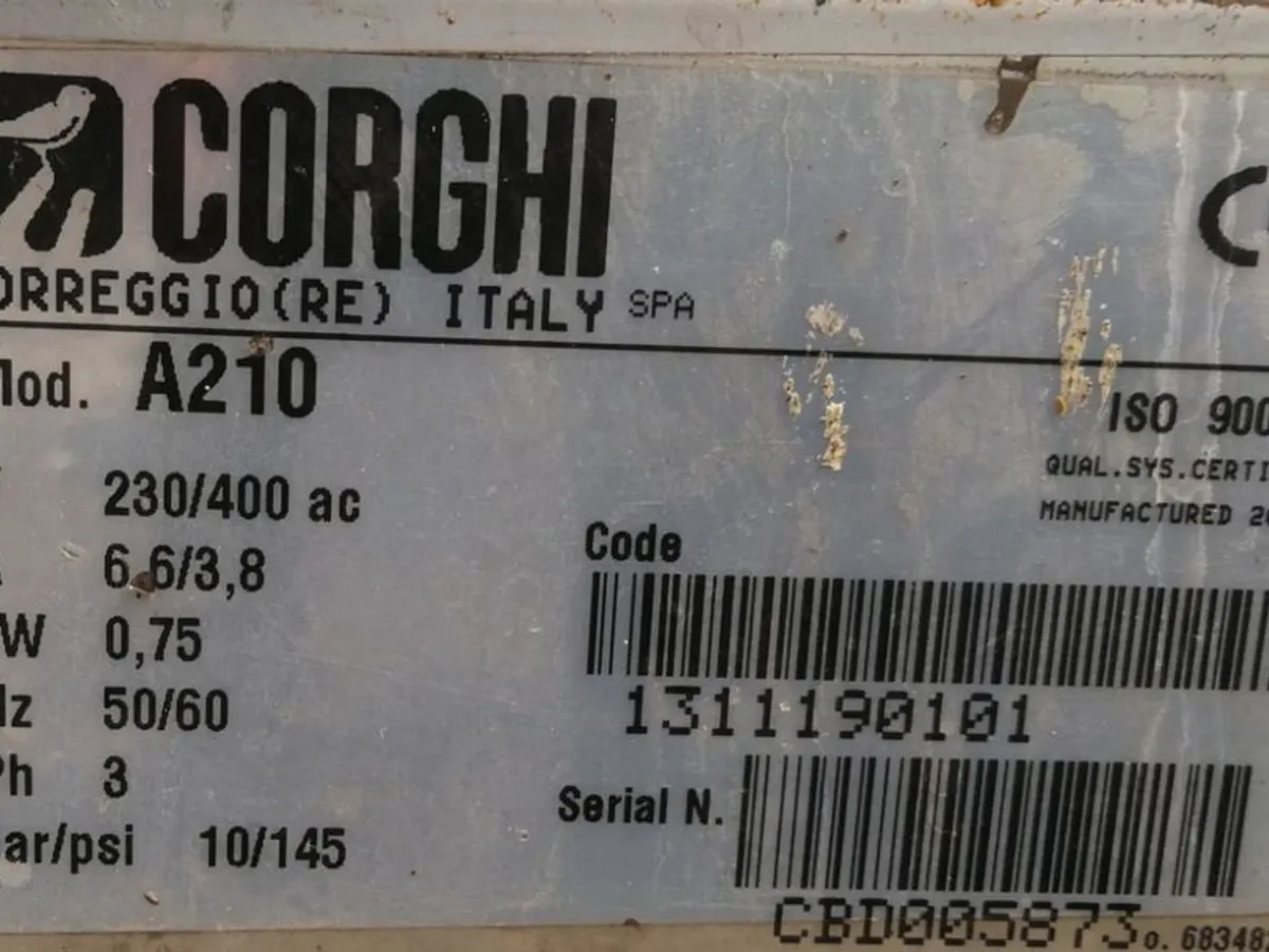 DESMONTADORA CORGHI A-210 Año 2.008 de 230/400v.