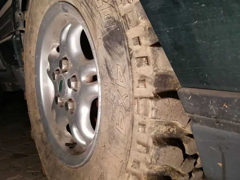 LLANTAS LAND ROVER 16x7 SPECIAL TRACK.2 235/85R16L