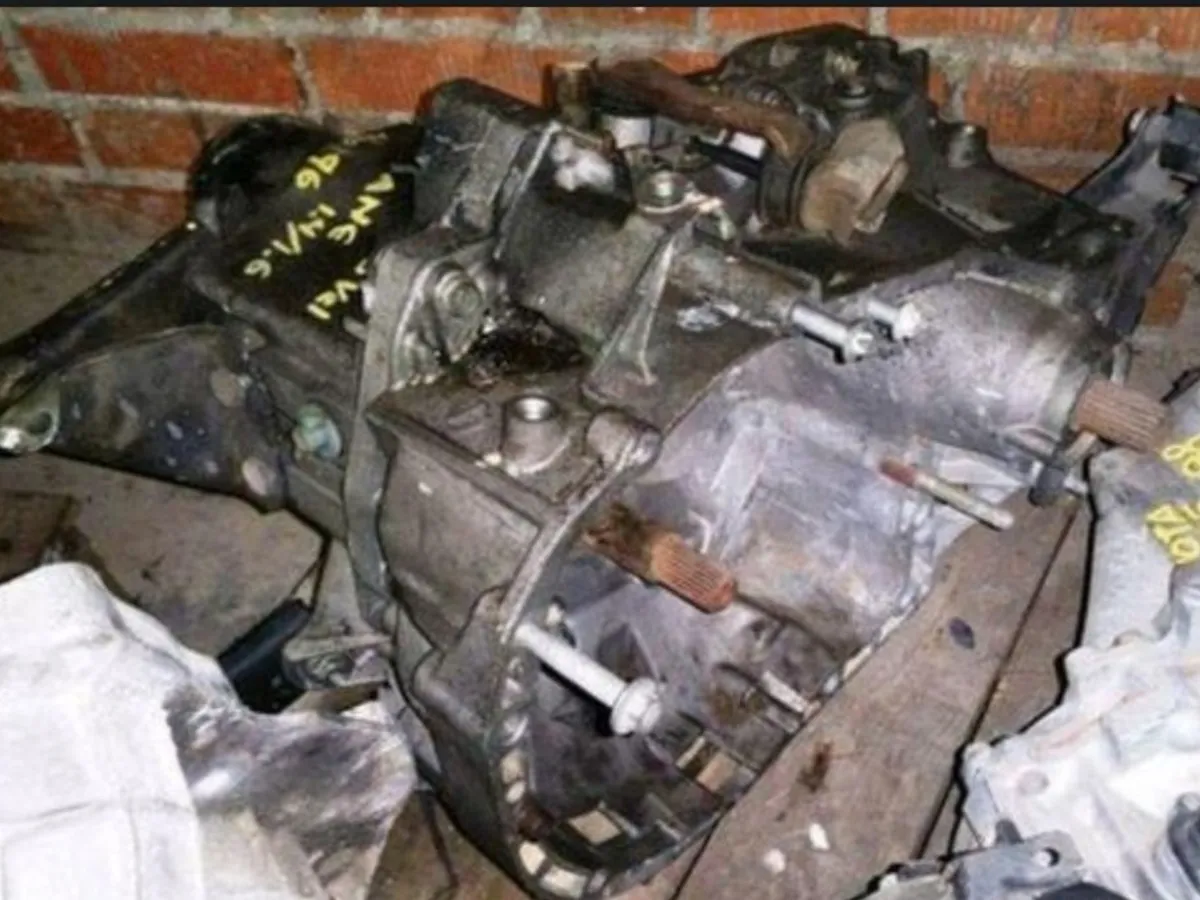 MEGANE CAJA CAMBIOS Manual 5Vel. Año 98.