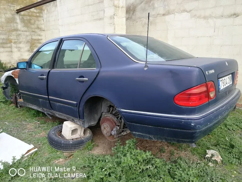 DESPIECE COMPLETO MERCEDES BENZ w210 E300 DIESEL