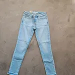 Levis 711 Skinny 1