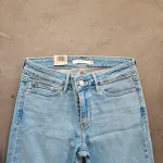 Levis 711 Skinny 4